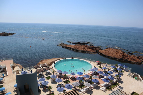 hotel-img